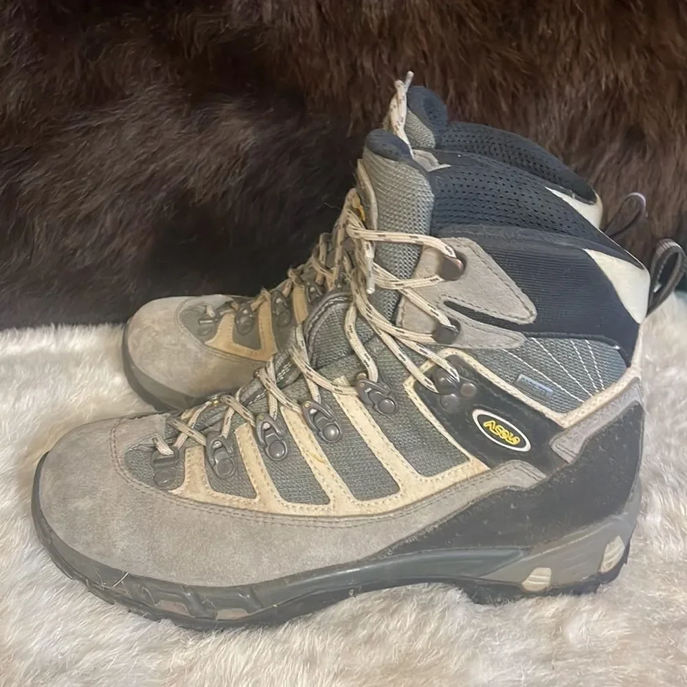 Asolo hiking boots 9.0 (5000E)